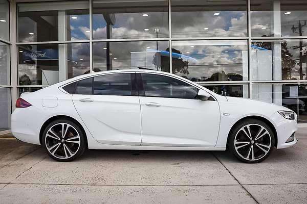 2020 Holden Calais V ZB