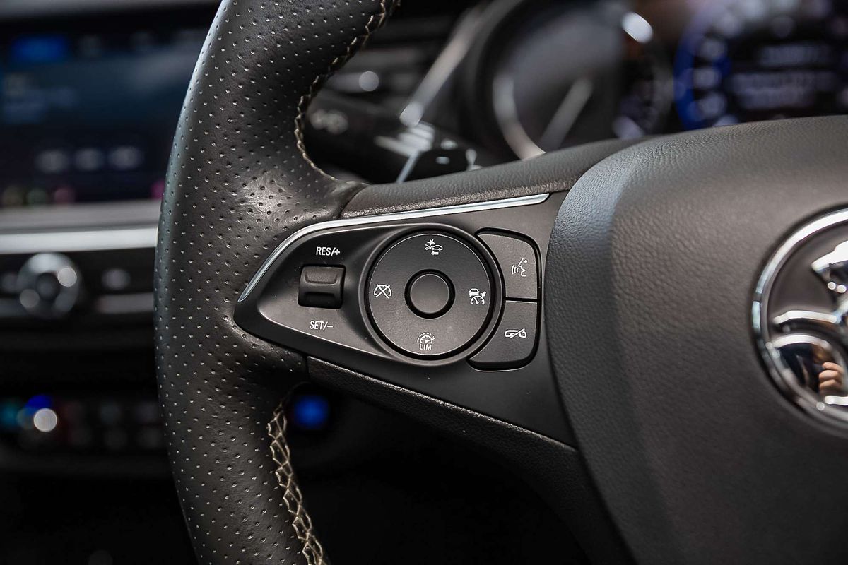 2020 Holden Calais V ZB