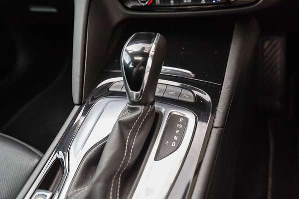 2020 Holden Calais V ZB