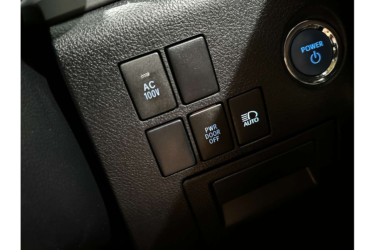 2020 Toyota Alphard Hybrid X AYH30W