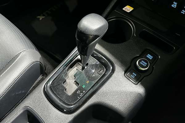 2024 Toyota Hilux Rogue 48V GUN126R 4X4