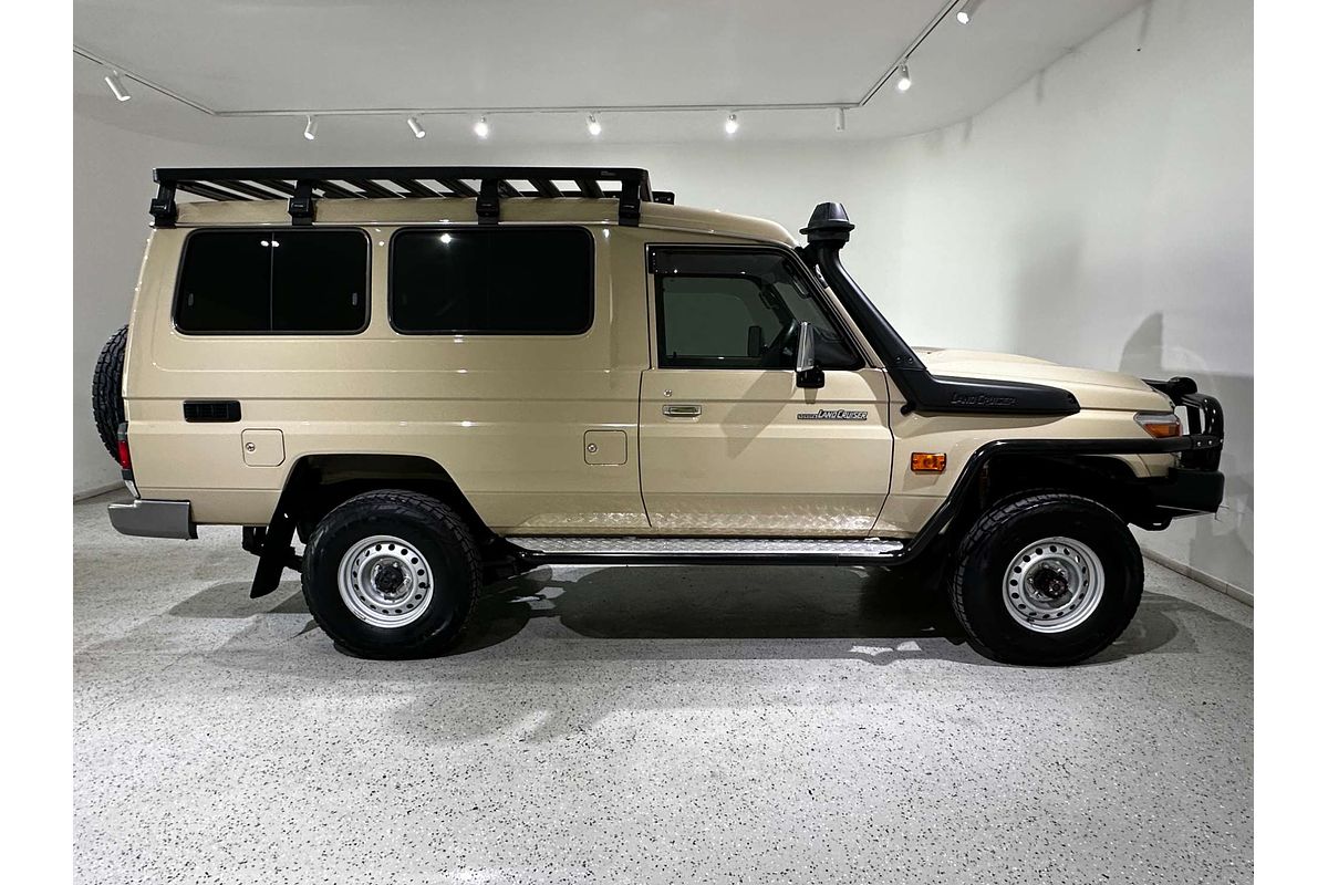 2023 Toyota Landcruiser GXL Troopcarrier VDJ78R