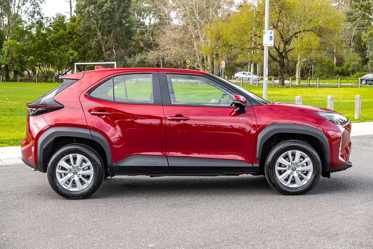 2024 Toyota Yaris Cross GX