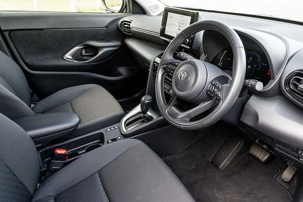 2024 Toyota Yaris Cross GX