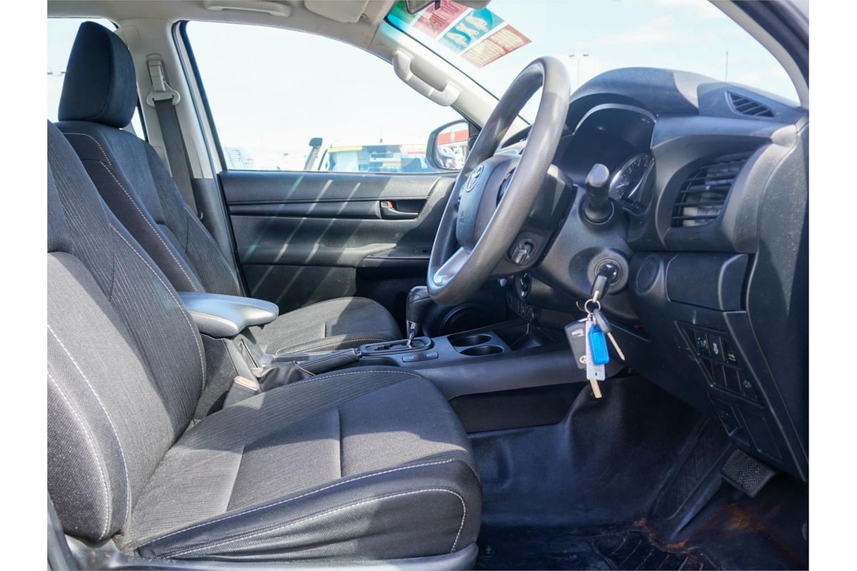 2020 Toyota Hilux SR GUN126R 4X4