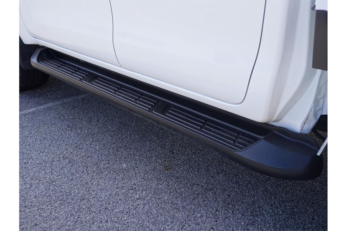 2020 Toyota Hilux SR GUN126R 4X4