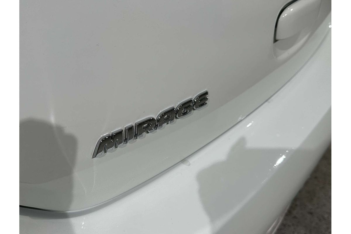 2021 Mitsubishi Mirage ES LB