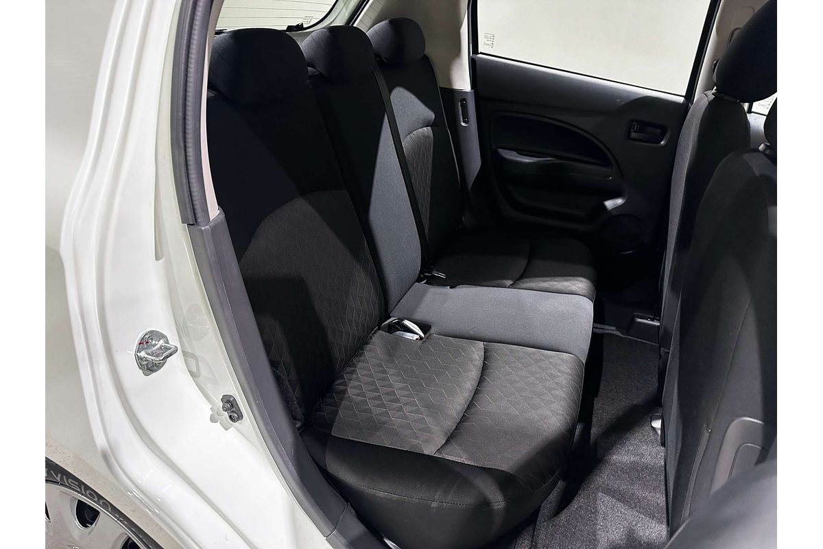 2021 Mitsubishi Mirage ES LB