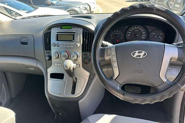 2014 Hyundai iMax TQ-W