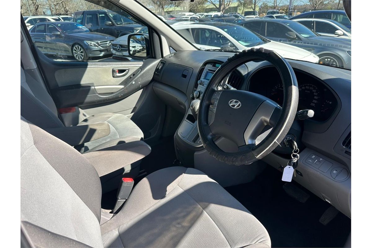2014 Hyundai iMax TQ-W