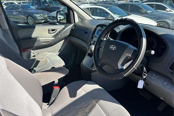 2014 Hyundai iMax TQ-W