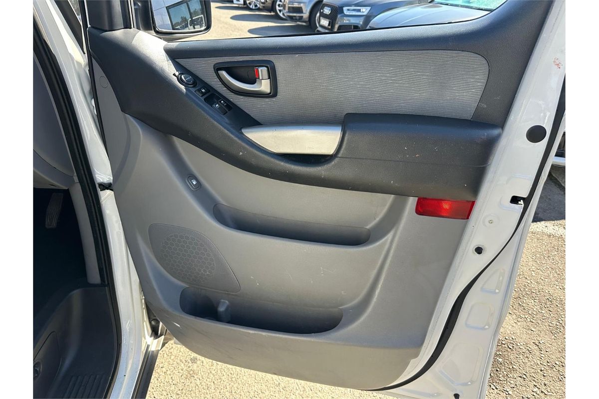 2014 Hyundai iMax TQ-W