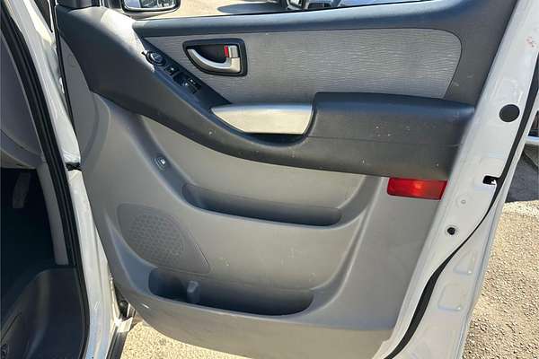 2014 Hyundai iMax TQ-W