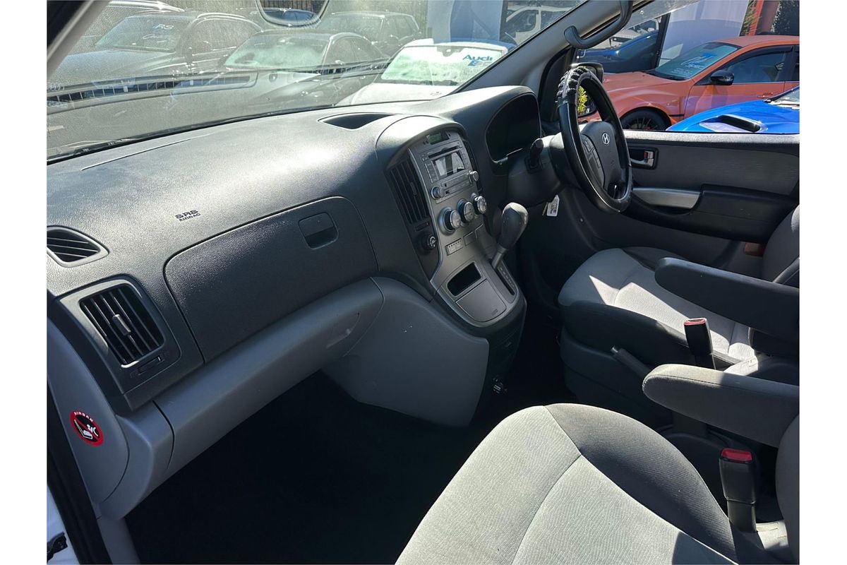 2014 Hyundai iMax TQ-W