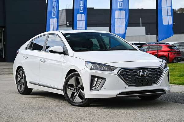2022 Hyundai IONIQ Hybrid Premium AE.V4