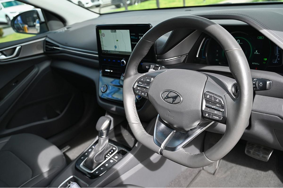 2022 Hyundai IONIQ Hybrid Premium AE.V4