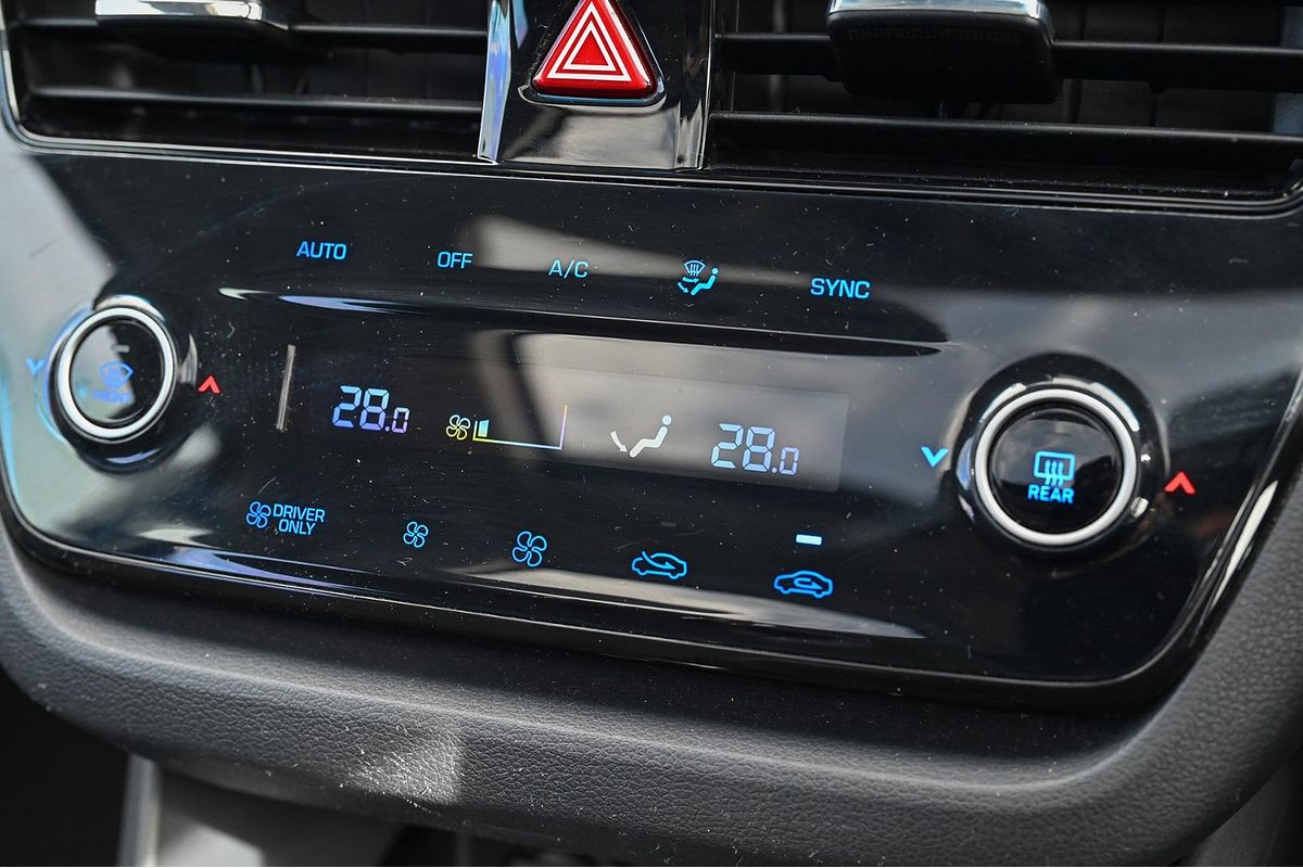 2022 Hyundai IONIQ Hybrid Premium AE.V4