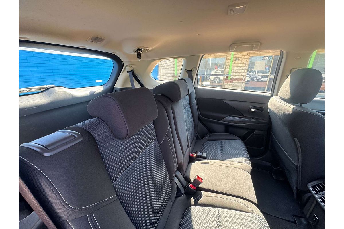 2020 Mitsubishi Outlander ES ZL
