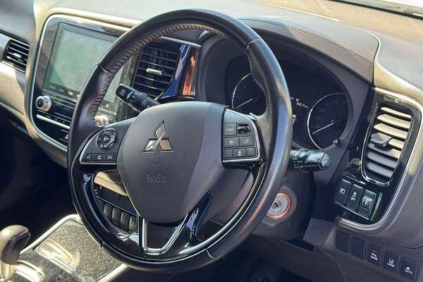 2020 Mitsubishi Outlander ES ZL