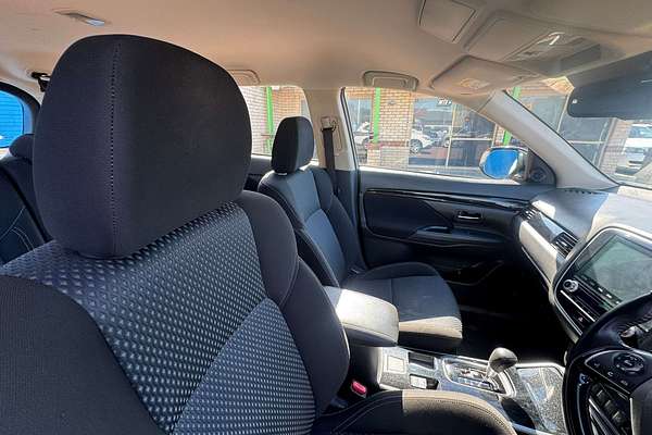2020 Mitsubishi Outlander ES ZL