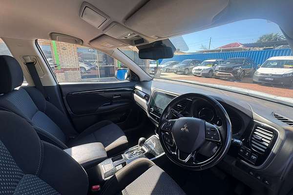 2020 Mitsubishi Outlander ES ZL