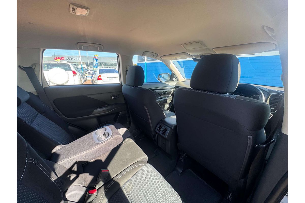 2021 Mitsubishi Outlander ES ZL