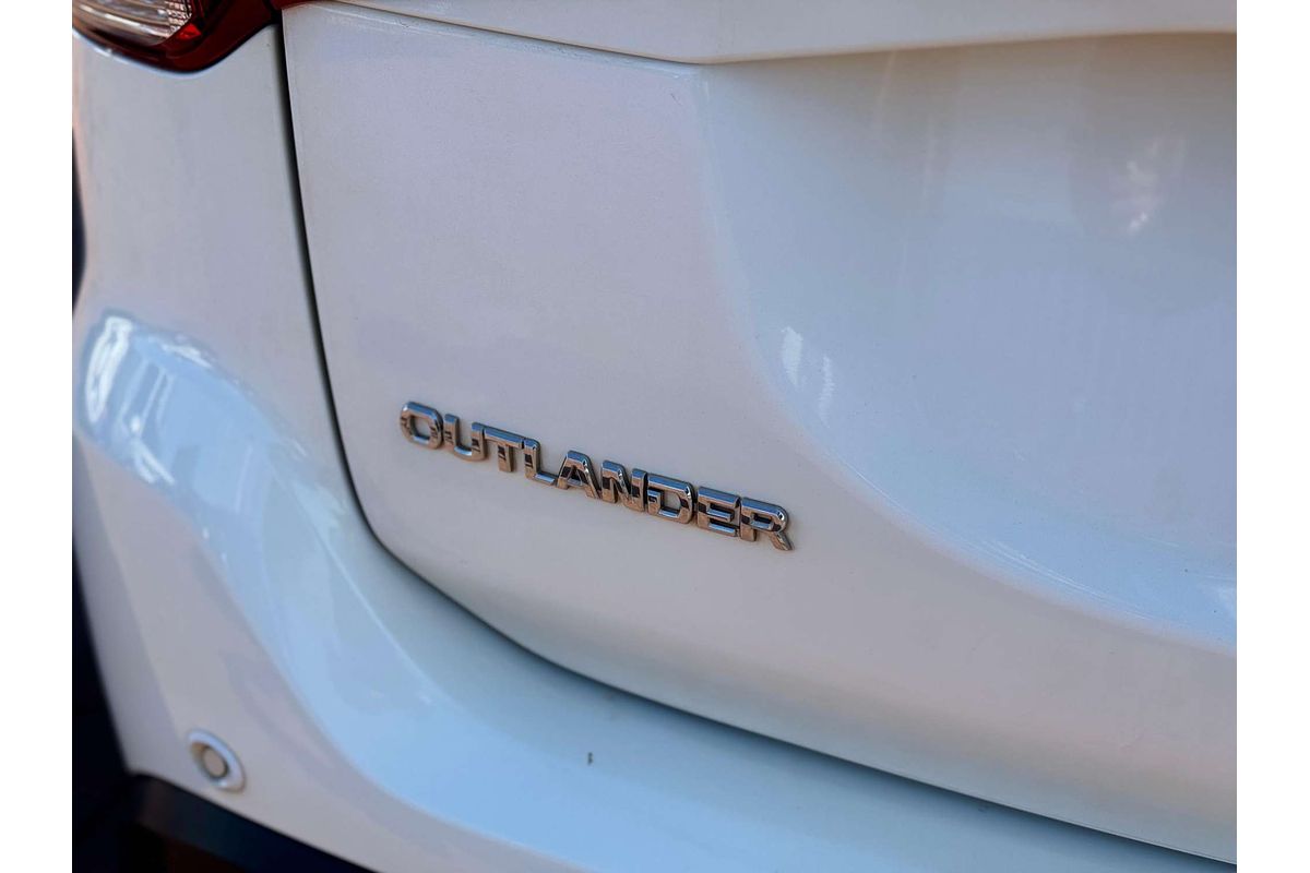 2021 Mitsubishi Outlander ES ZL