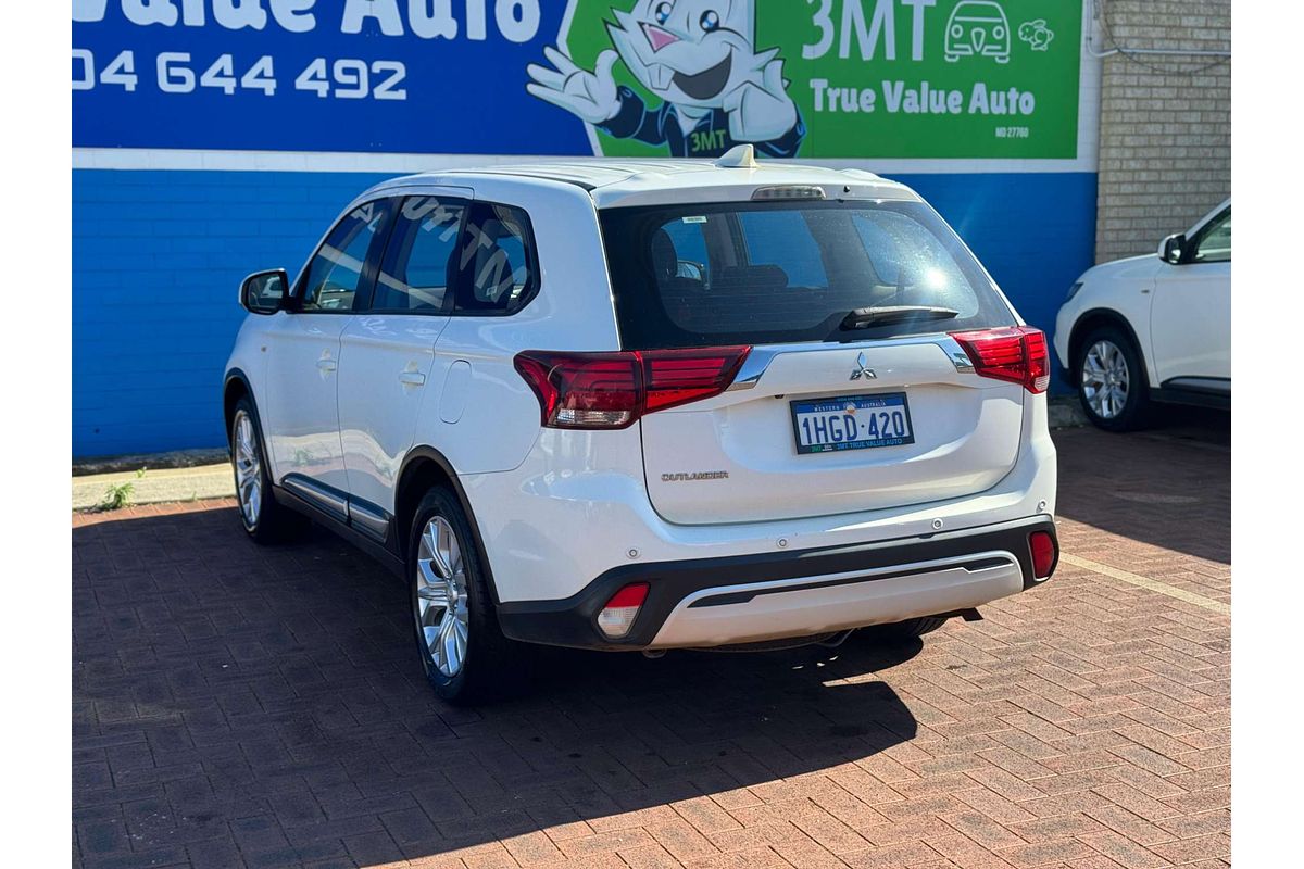 2021 Mitsubishi Outlander ES ZL