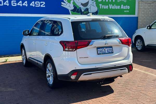 2021 Mitsubishi Outlander ES ZL
