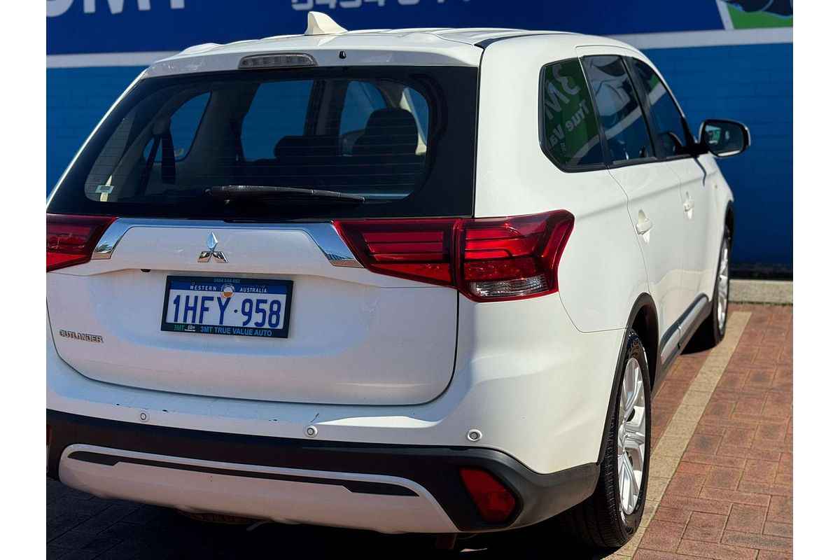 2020 Mitsubishi Outlander ES ZL