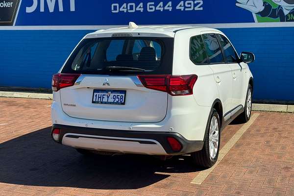 2020 Mitsubishi Outlander ES ZL
