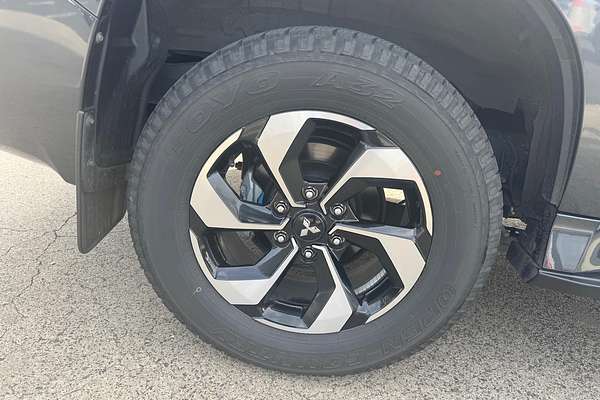 2024 Mitsubishi Pajero Sport GLS QG