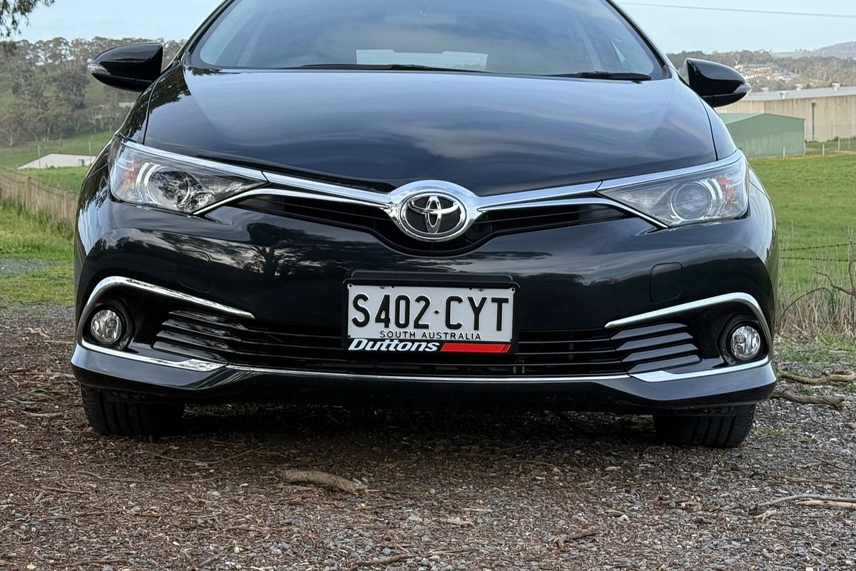 2017 Toyota Corolla Ascent Sport ZRE182R