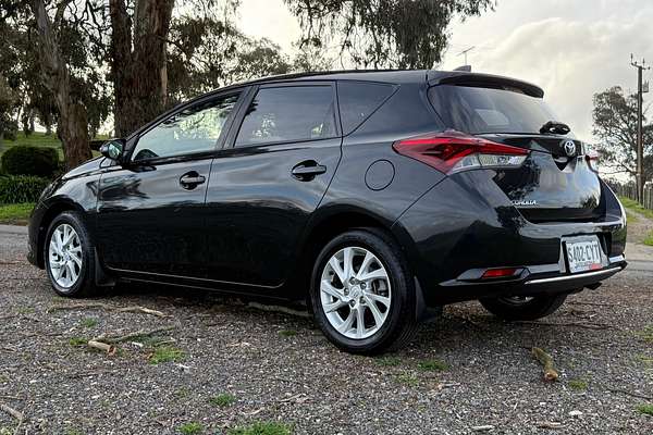 2017 Toyota Corolla Ascent Sport ZRE182R
