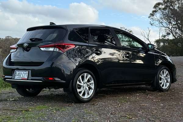 2017 Toyota Corolla Ascent Sport ZRE182R