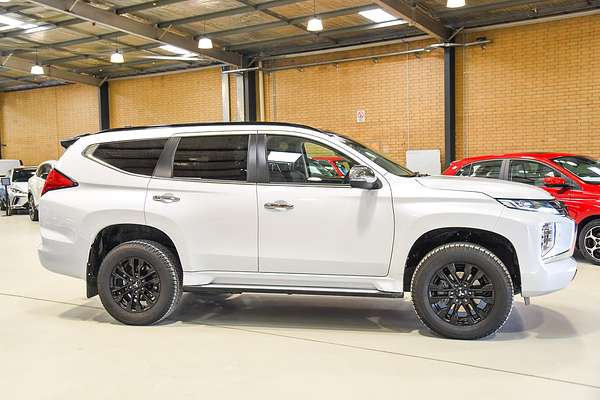 2024 Mitsubishi Pajero Sport GSR QF
