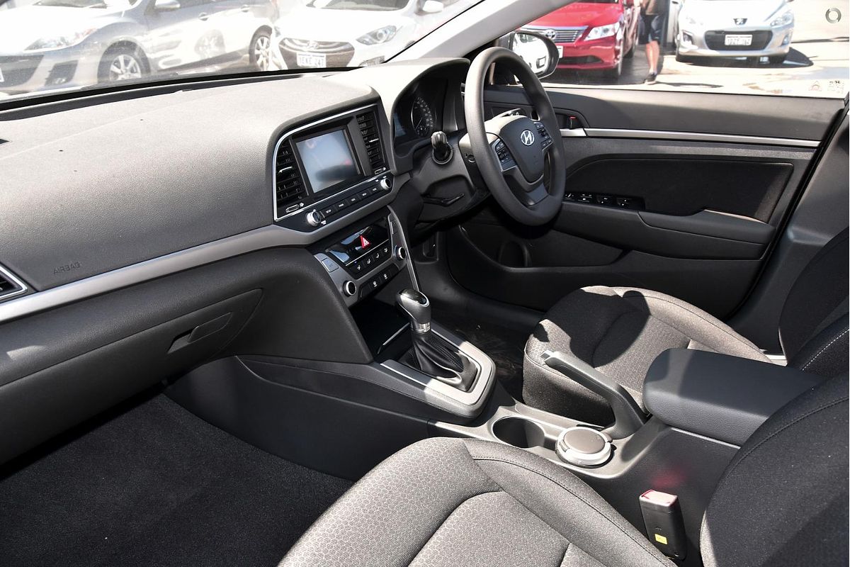2017 Hyundai Elantra Active AD
