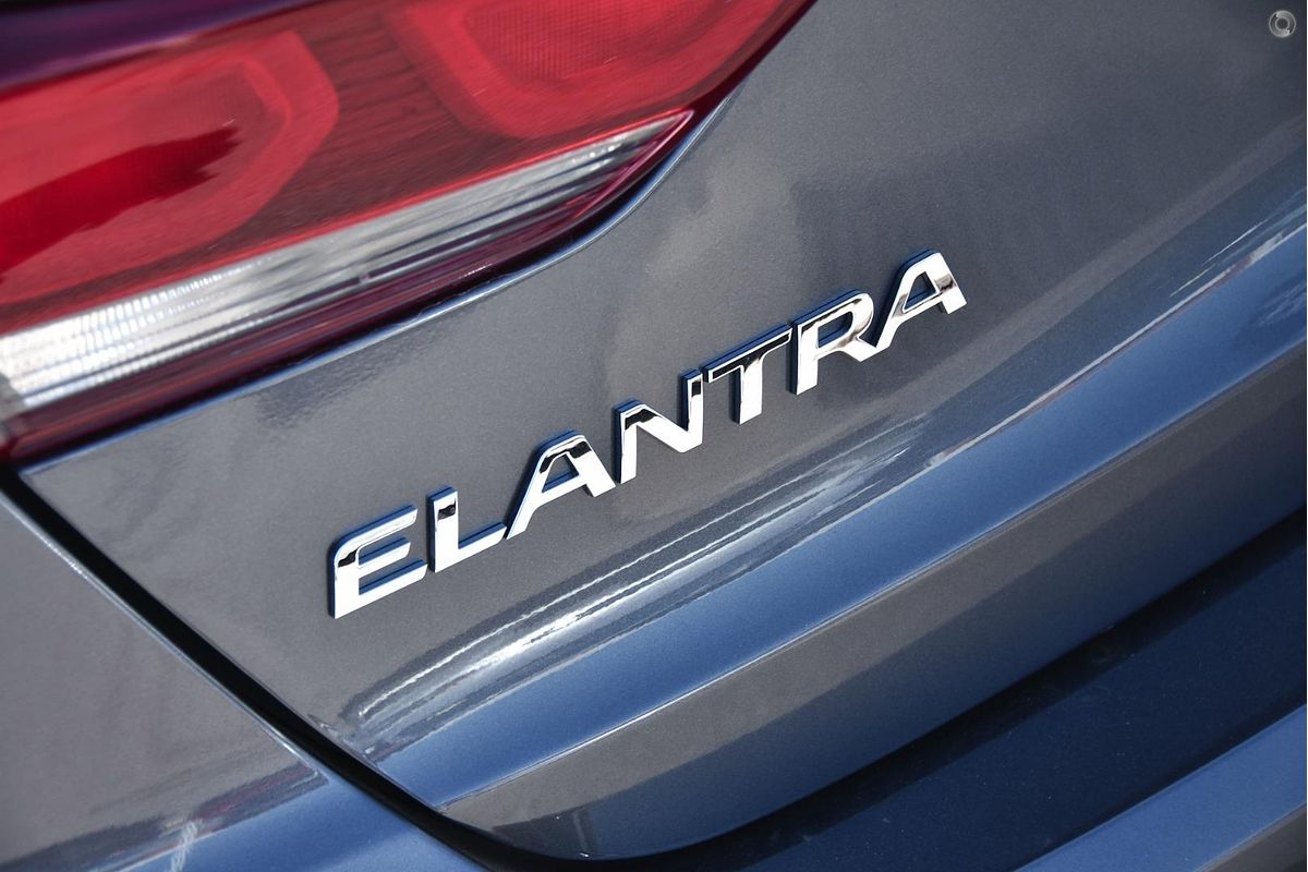 2017 Hyundai Elantra Active AD