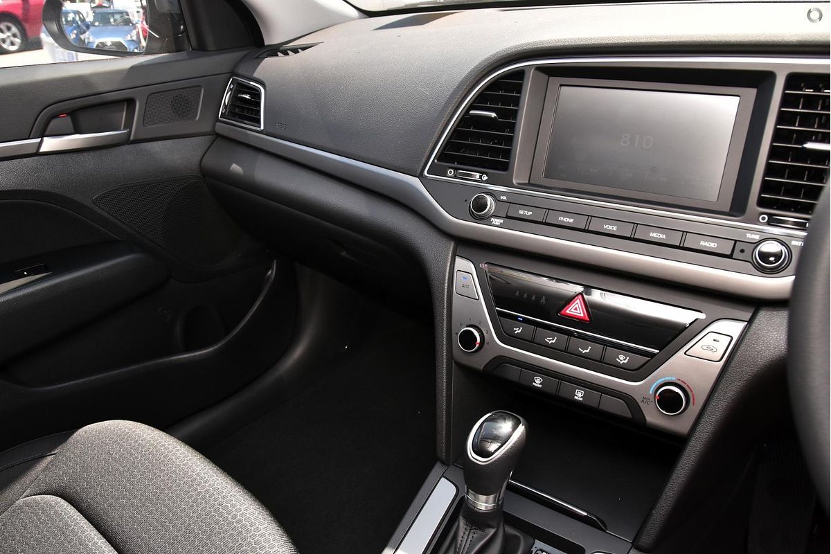 2017 Hyundai Elantra Active AD