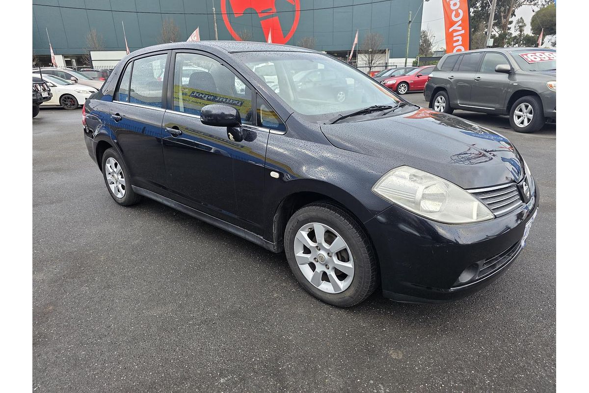 2006 Nissan Tiida ST C11