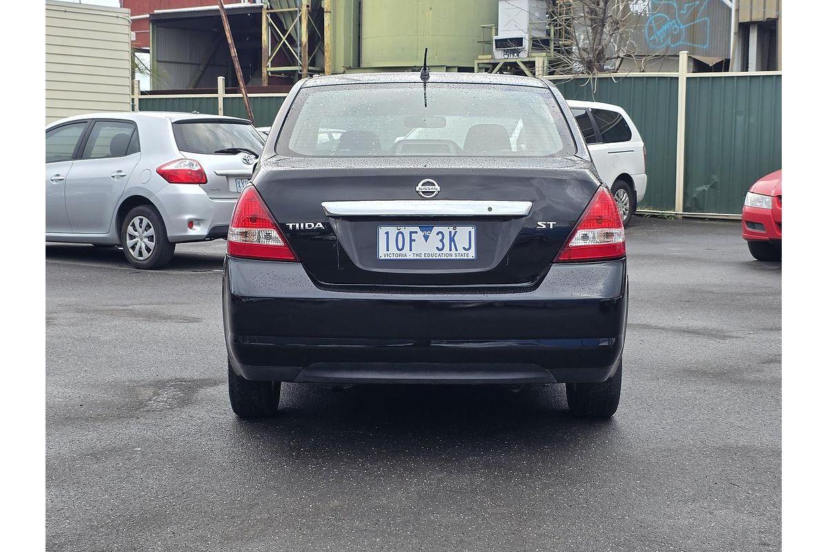 2006 Nissan Tiida ST C11