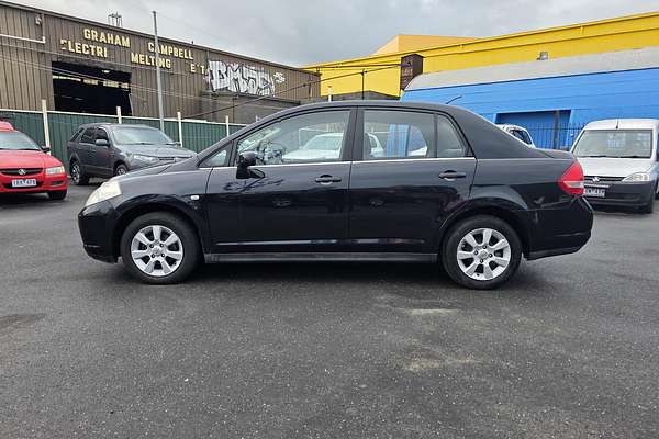 2006 Nissan Tiida ST C11