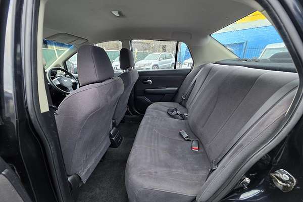 2006 Nissan Tiida ST C11