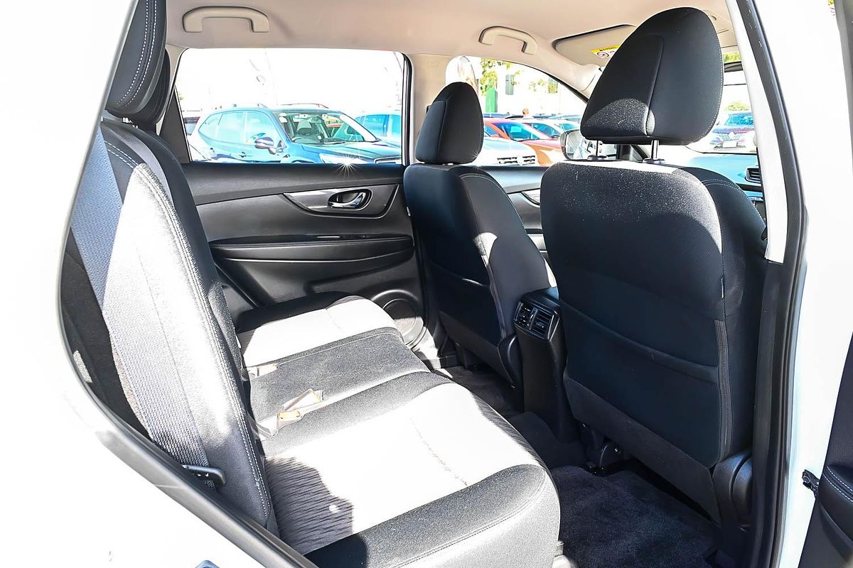 2022 Nissan X-TRAIL ST T32