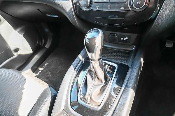 2022 Nissan X-TRAIL ST T32
