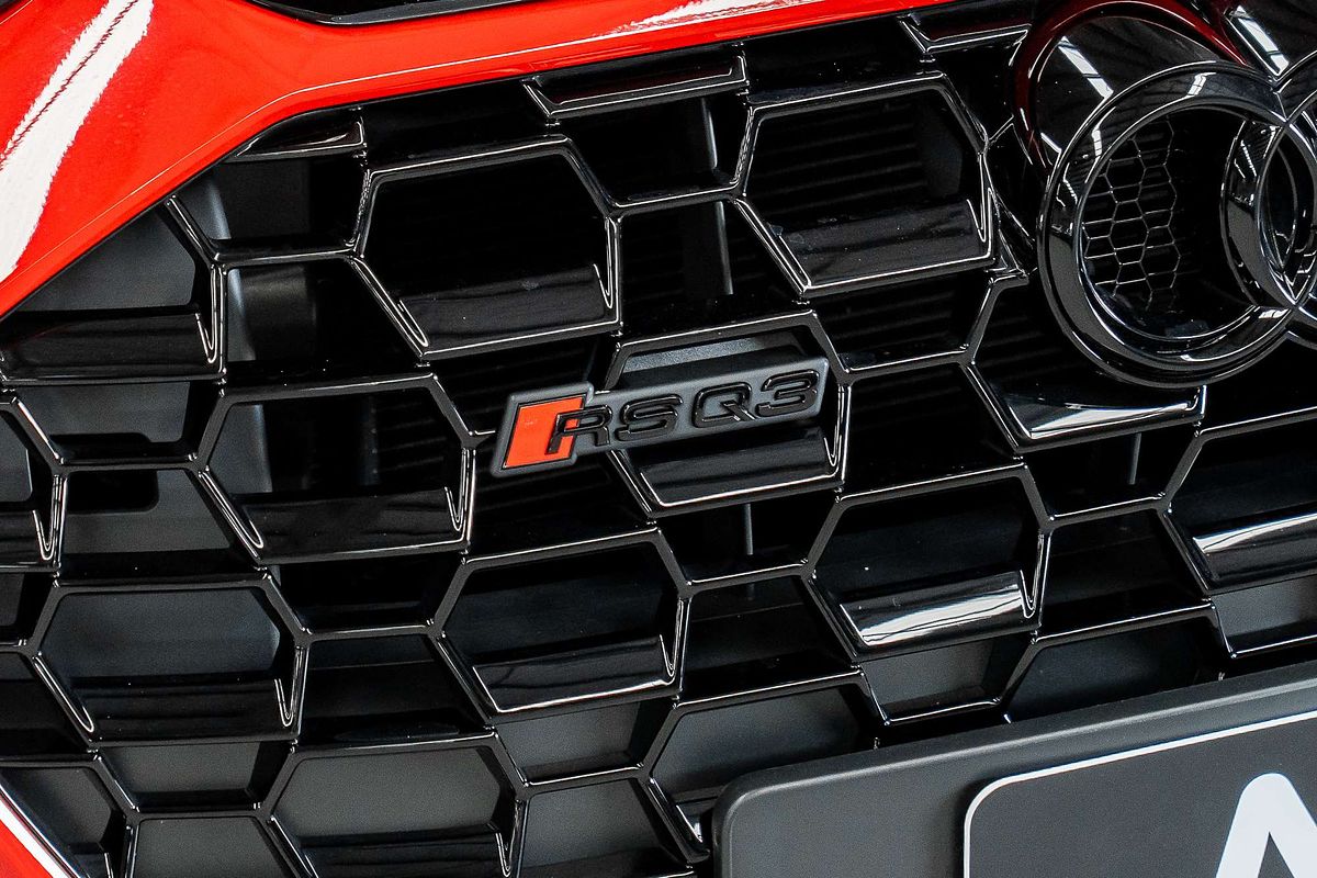 2021 Audi RS Q3  F3