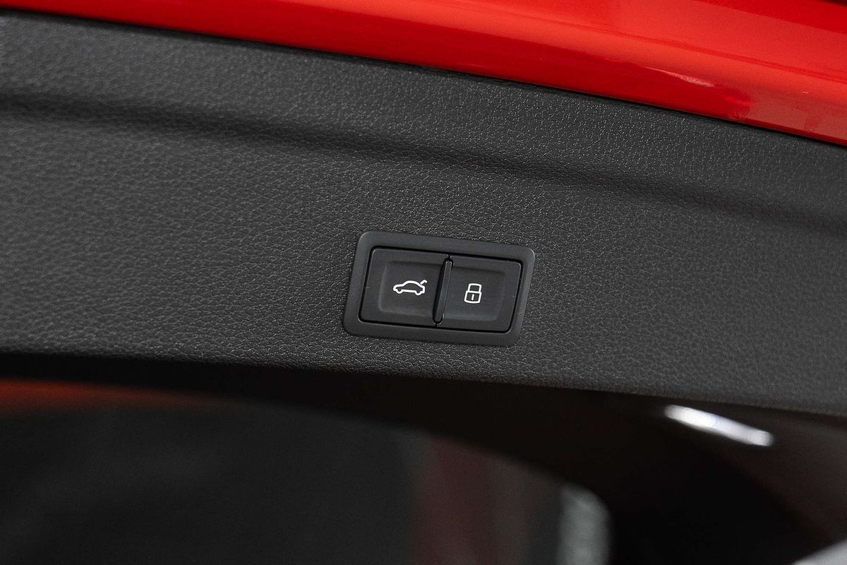 2021 Audi RS Q3  F3