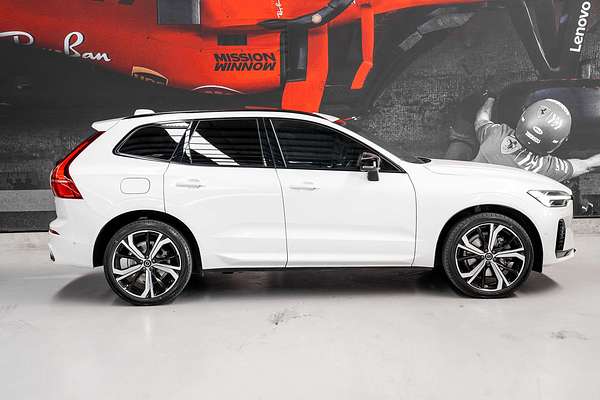 2021 Volvo XC60 B6 R-Design