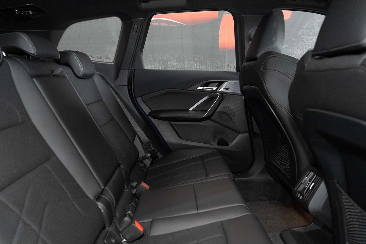 2024 BMW X1 sDrive18i U11