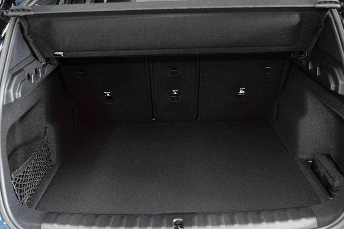 2024 BMW X1 sDrive18i U11